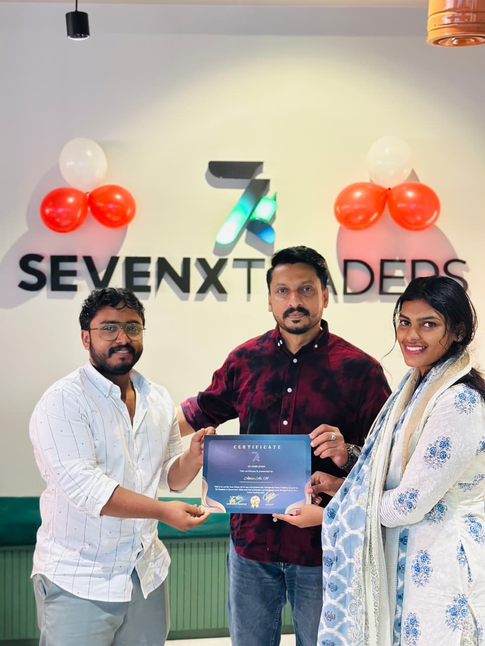 Seven X Traders Graduate